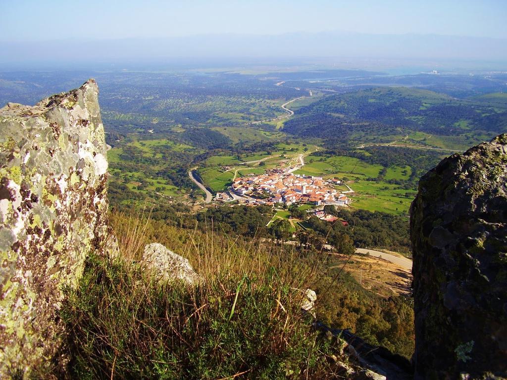 Los Montes Casas de Miravete Exterior foto