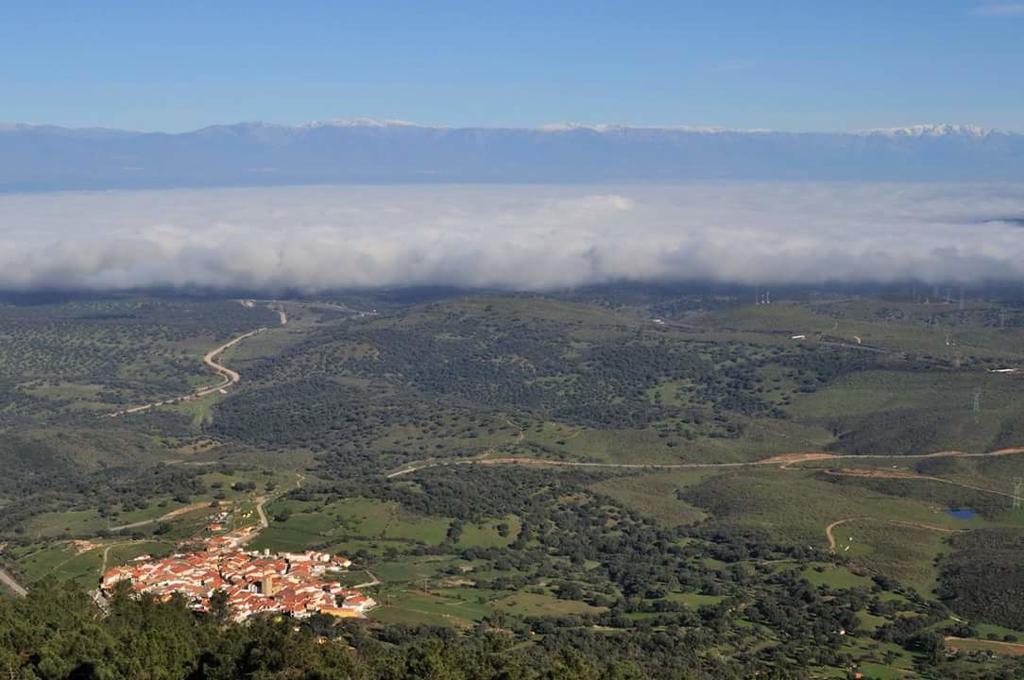 Los Montes Casas de Miravete Exterior foto